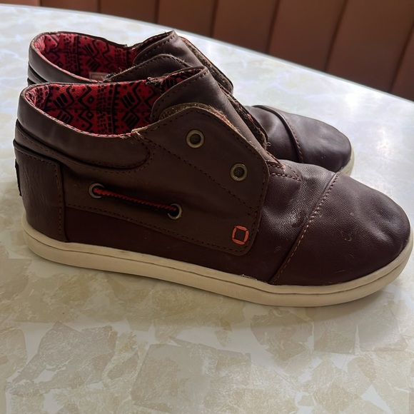 Tiny Toms Paeso Shoes T11 Brown Faux Leather - Picture 2 of 8
